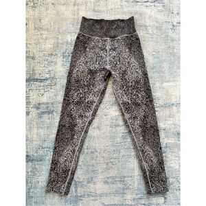 Lululemon Black Gray Camo High Rise 7/8 Leggings Size 8